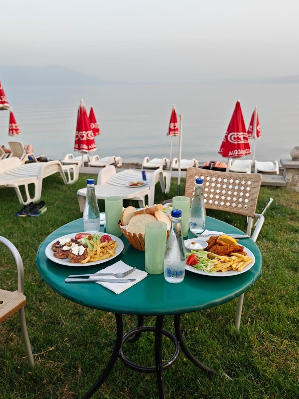 Hotel Ariston Struga Exterior photo