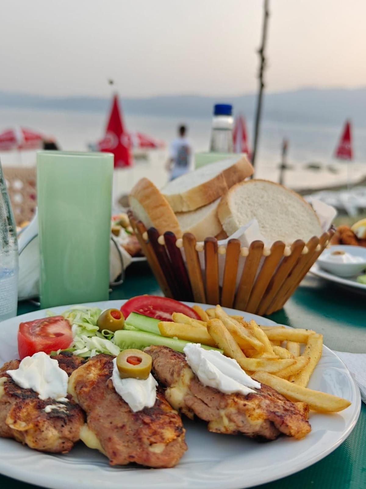 Hotel Ariston Struga Exterior photo